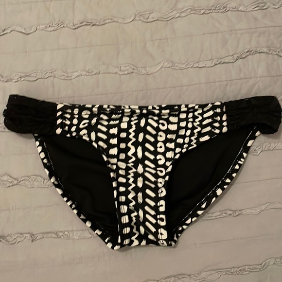 Aerie - Bas de bikini ajustable le plus effronté | American Eagle France | Jeans & vêtements